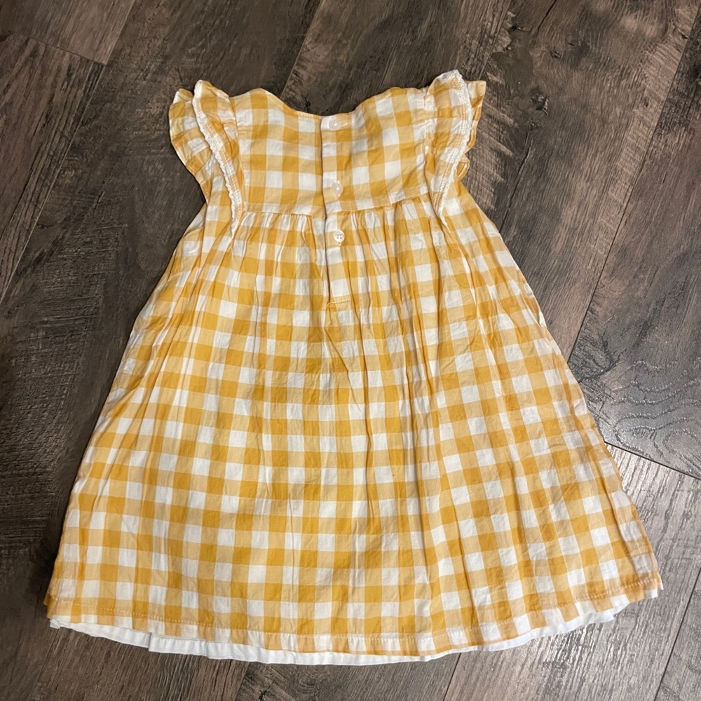 Beautiful Spring Dress - Picture 3 of 3